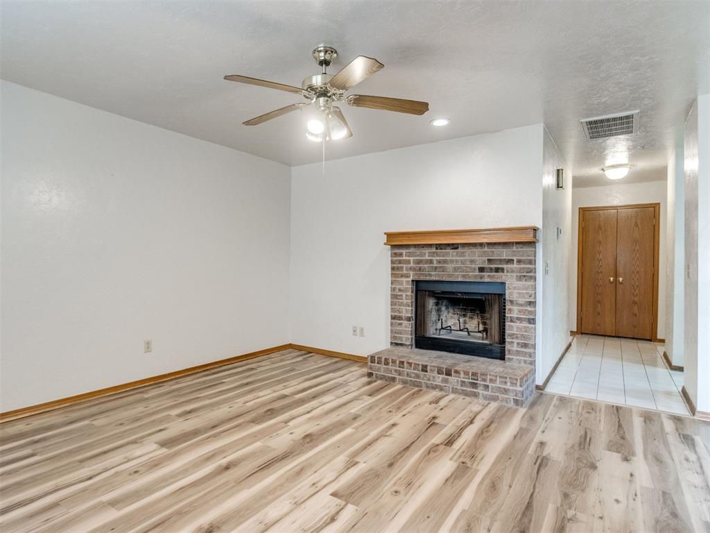 13819 W Crossing Way Property Photo 11