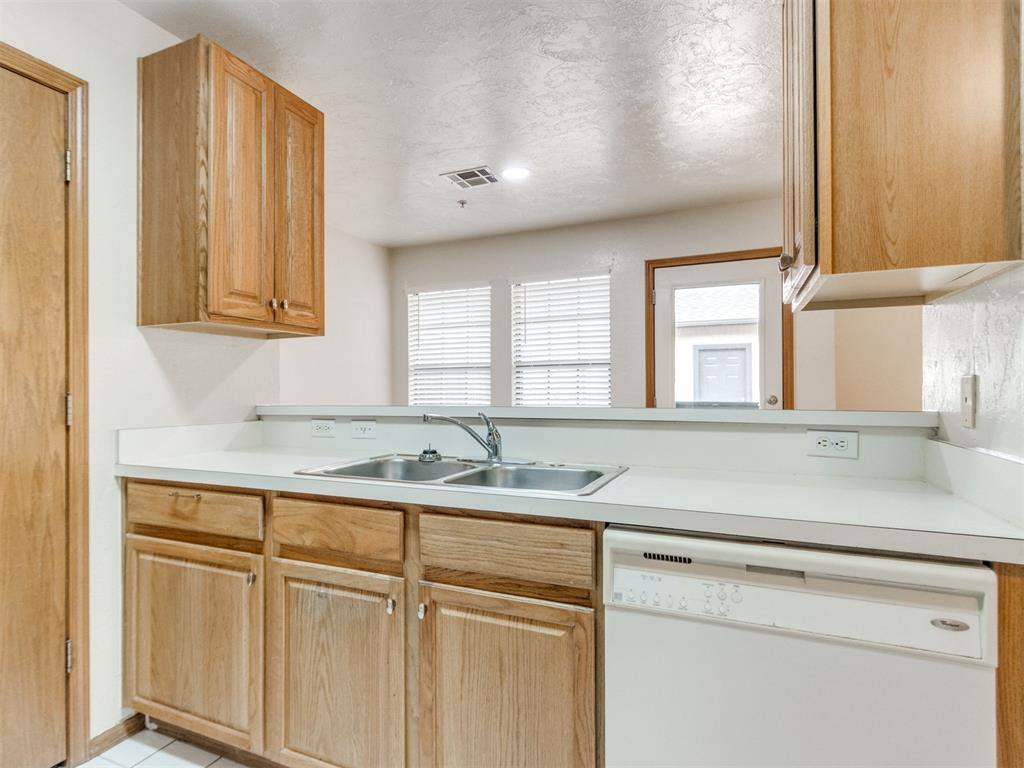13819 W Crossing Way Property Photo 18