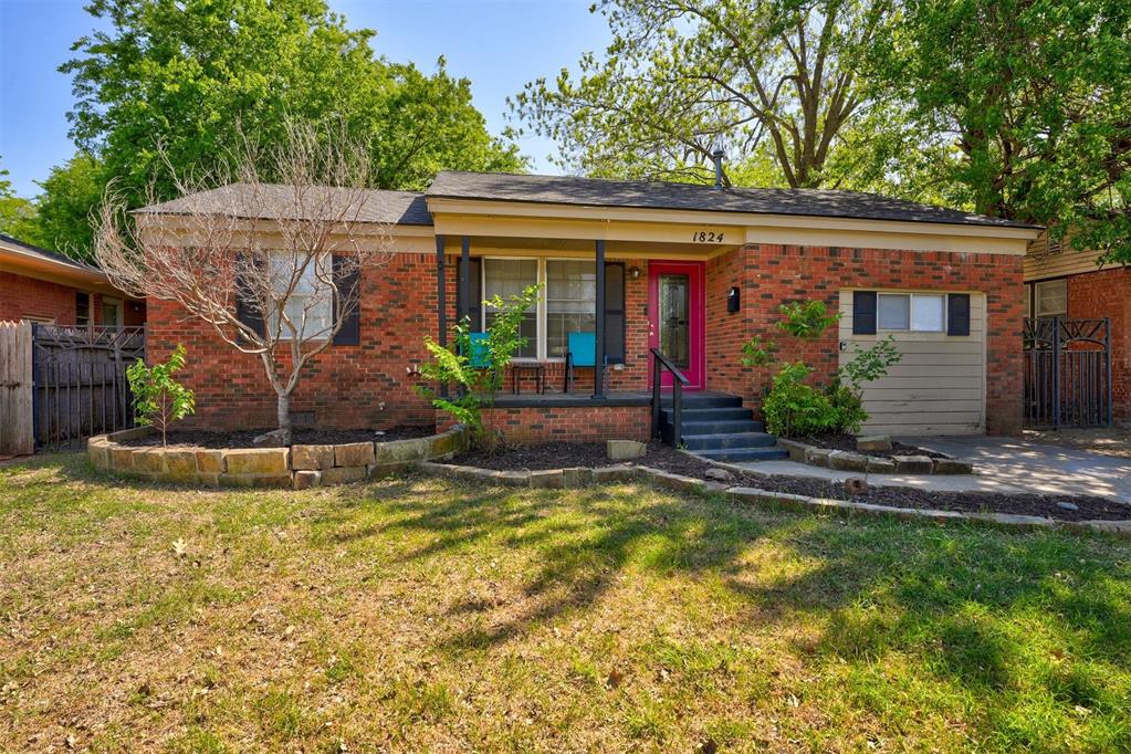 1824 Andover Court Property Photo 3