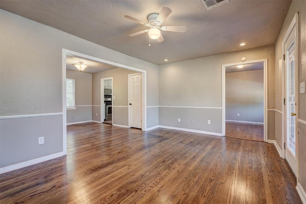 1824 Andover Court Property Photo 4