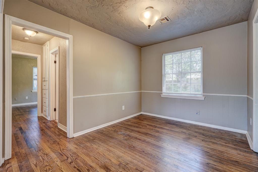 1824 Andover Court Property Photo 7