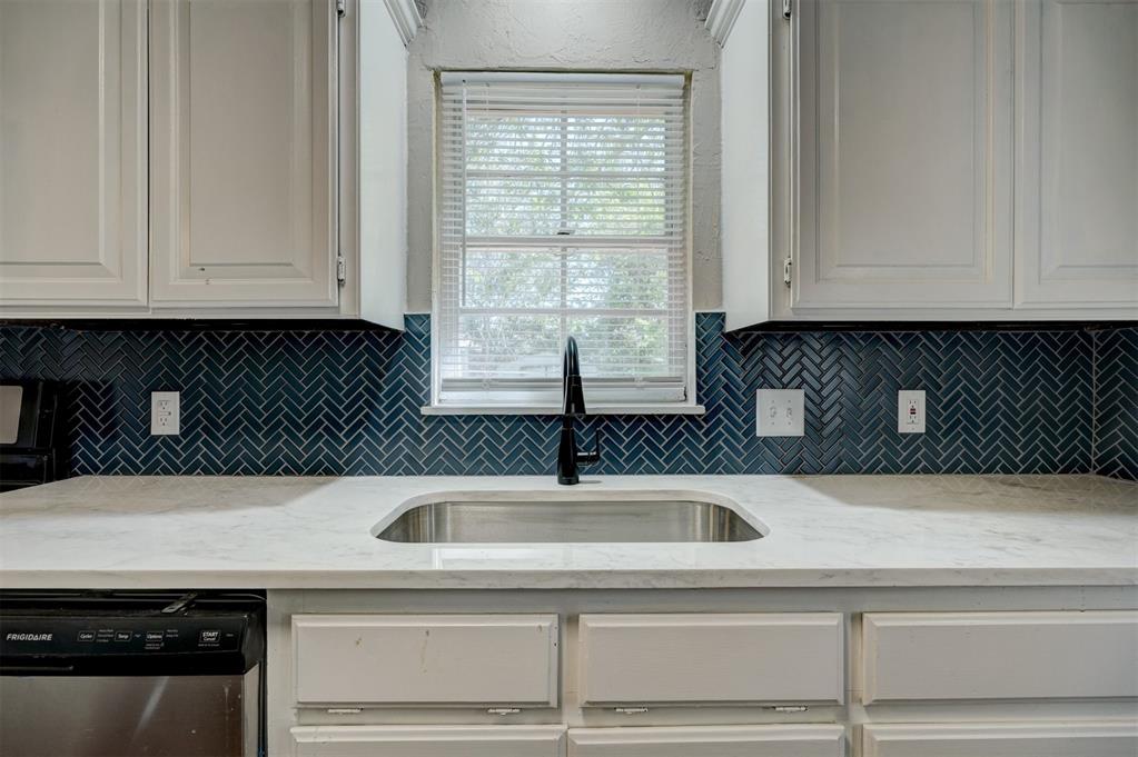 1824 Andover Court Property Photo 11