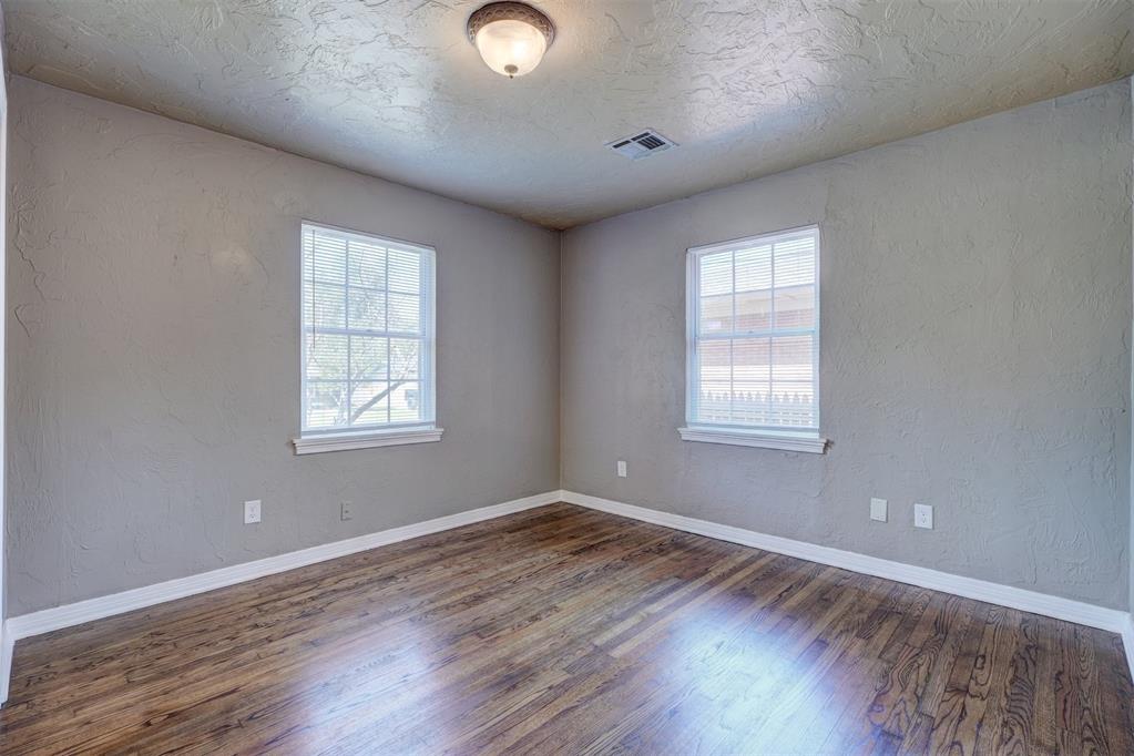 1824 Andover Court Property Photo 18