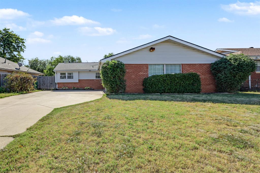2524 Sw 66th Street Property Photo 1