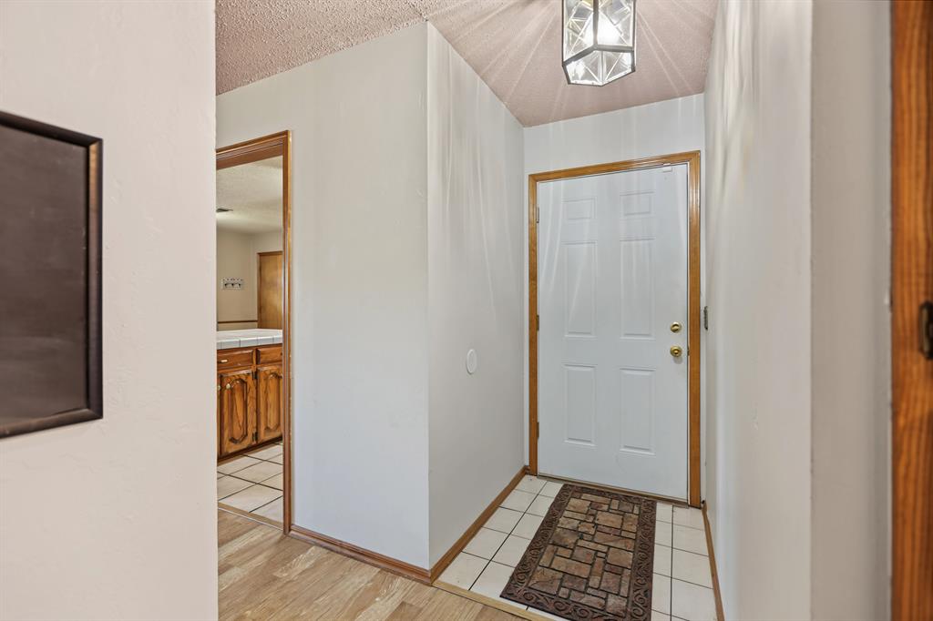 2524 Sw 66th Street Property Photo 4
