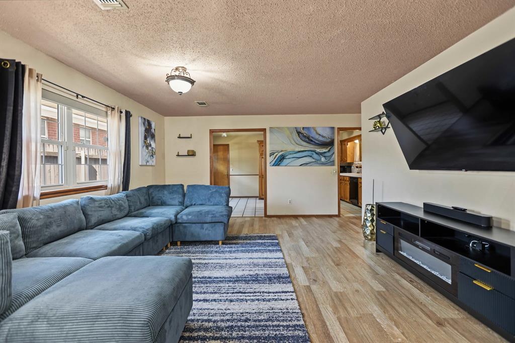 2524 Sw 66th Street Property Photo 7