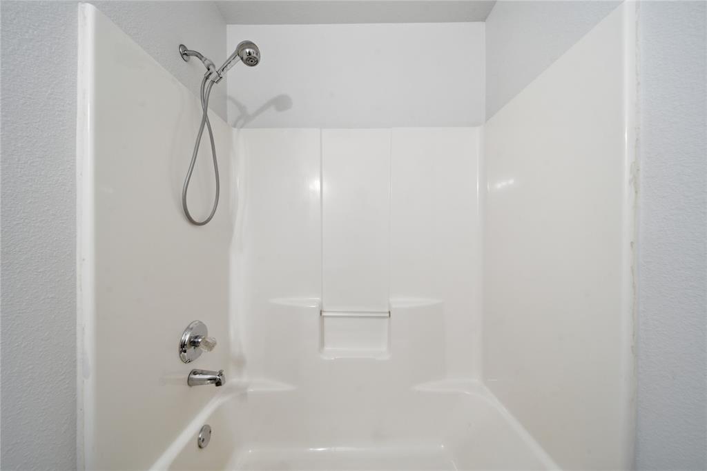 511 W Cemetery Road Property Photo 18