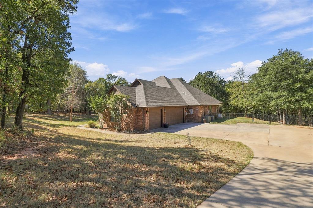 13915 S Anderson Road Property Photo 3