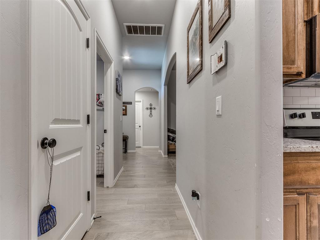 6949 Whirlaway Run Property Photo 18