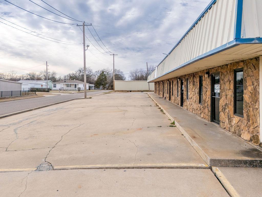 1202 N Harrison Avenue Property Photo 7