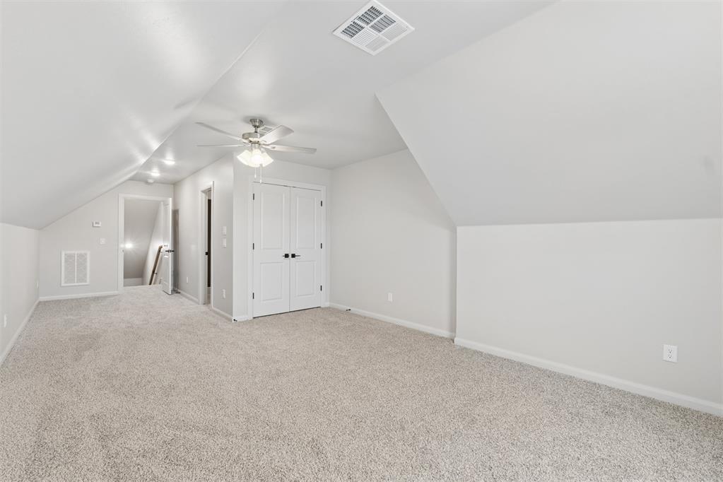 2132 Santa Monica Street Property Photo 16