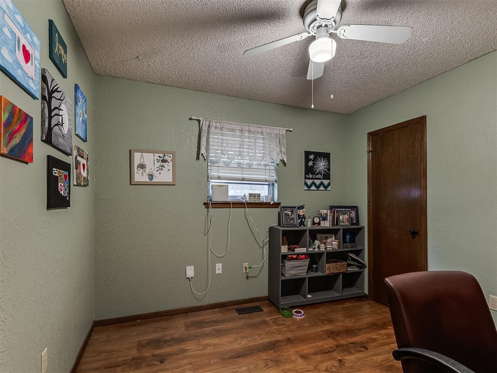 2336 Appleway Street Property Photo 25