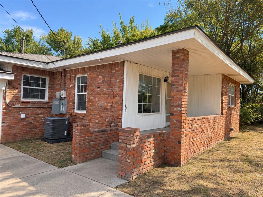 5809 Se 7th Street Property Photo 1