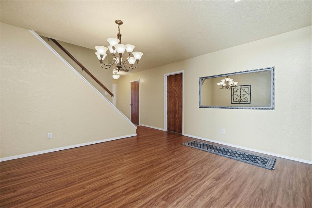 1011 Mockingbird Lane Property Photo 10