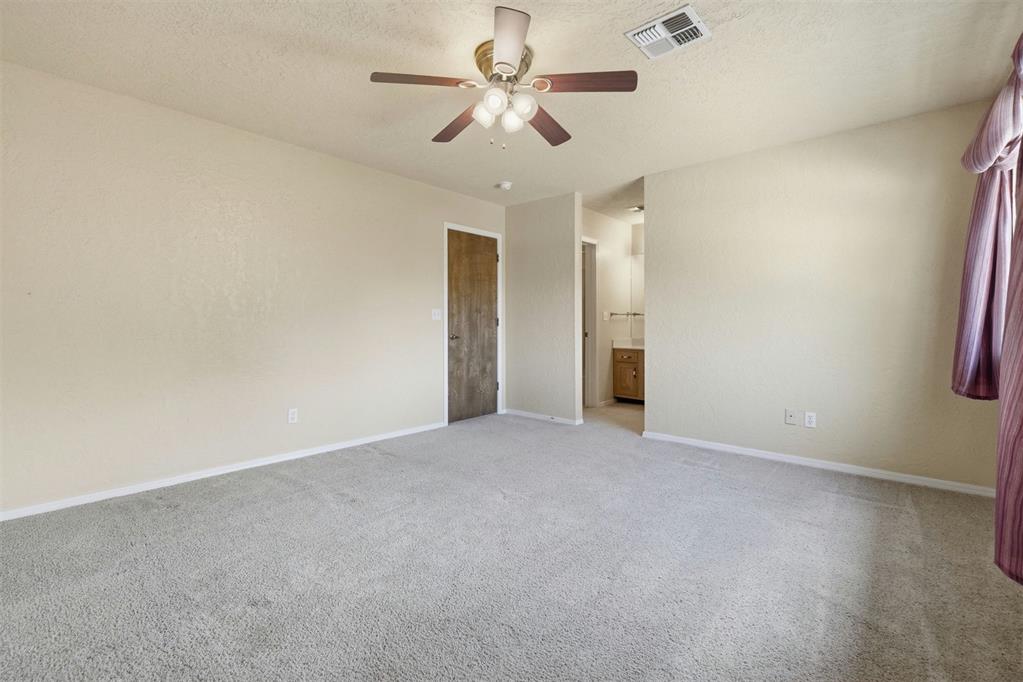 1011 Mockingbird Lane Property Photo 34