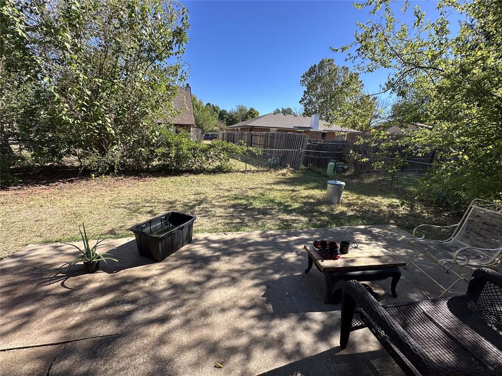 1112 Val Genes Road Property Photo 16
