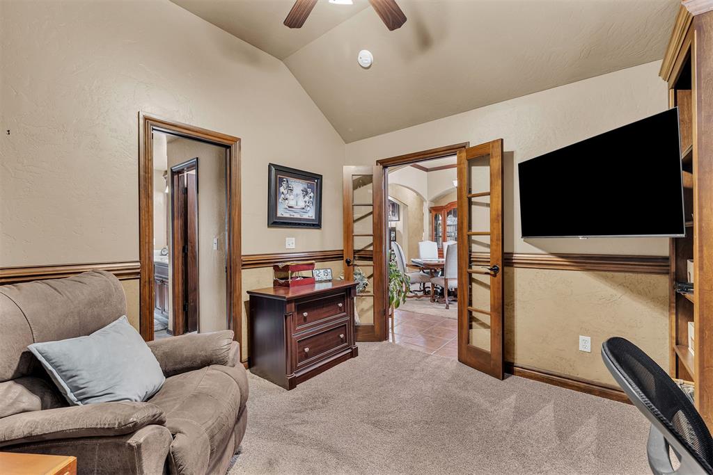 8609 Nw 112th Street Property Photo 5