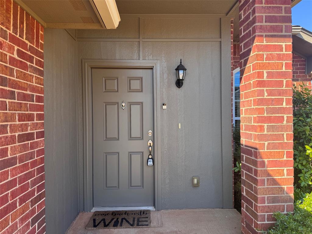 12701 Edison Drive Property Photo 3
