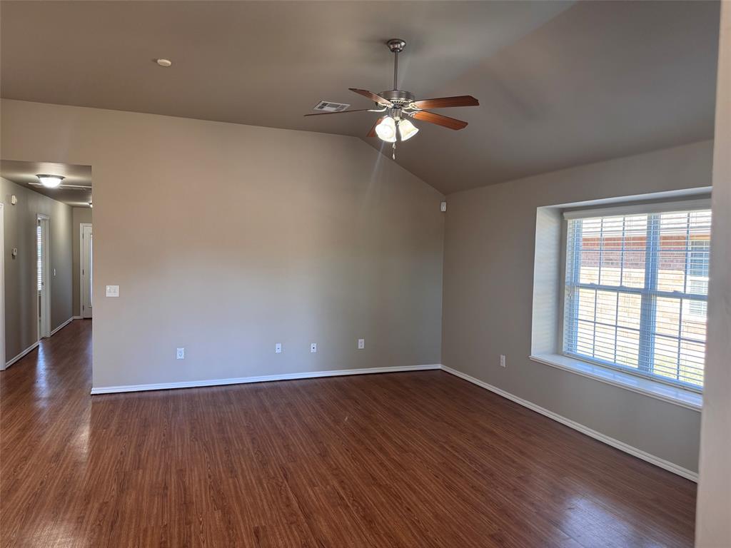 12701 Edison Drive Property Photo 4