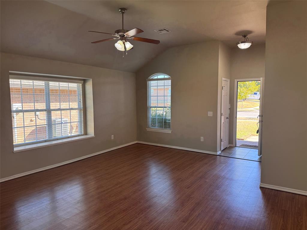 12701 Edison Drive Property Photo 6