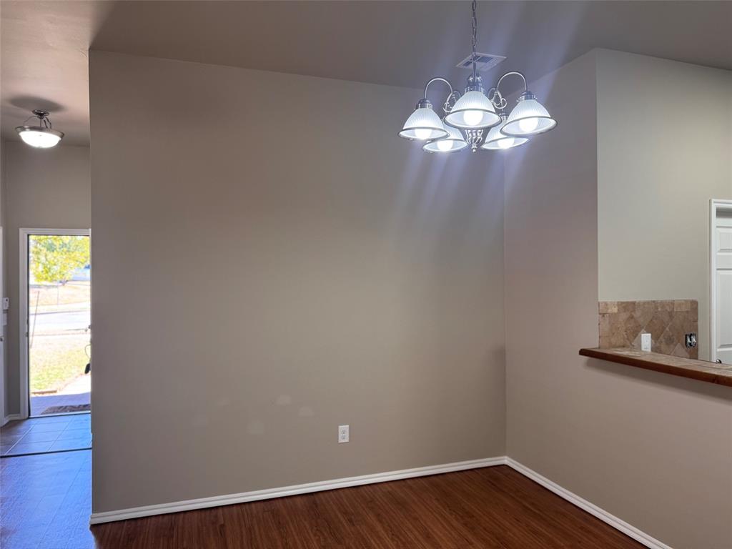 12701 Edison Drive Property Photo 7