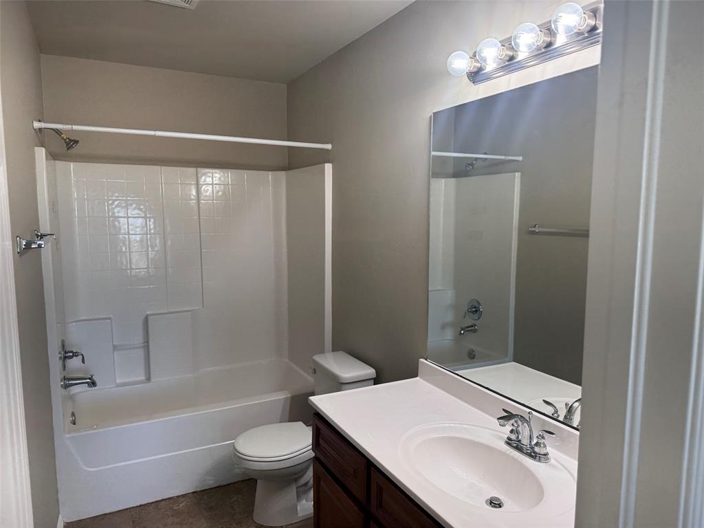 12701 Edison Drive Property Photo 23