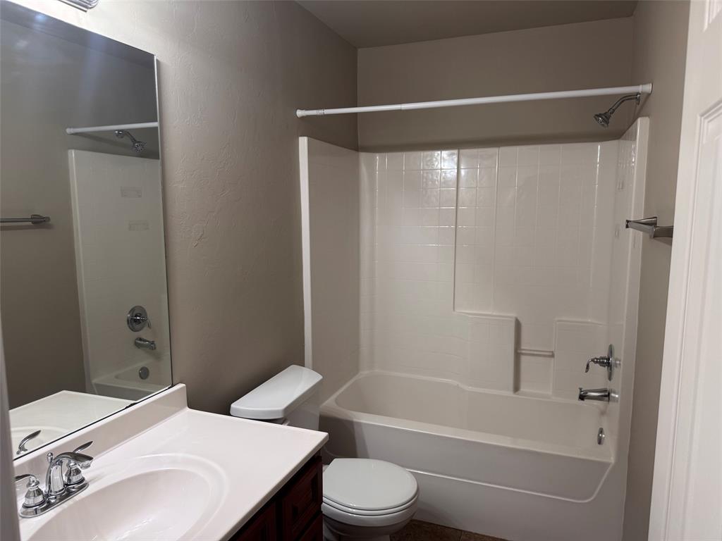 12701 Edison Drive Property Photo 28