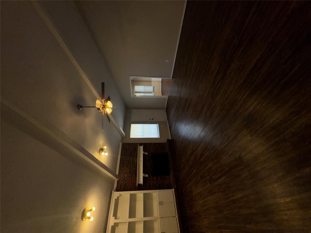 1252942 Property Photo 2