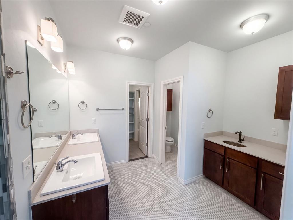 549 S Fretz Avenue Property Photo 15