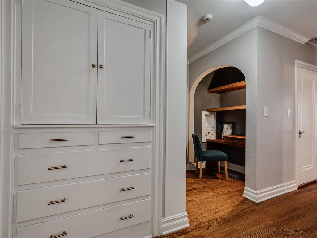 217 Edgemere Court Property Photo 30