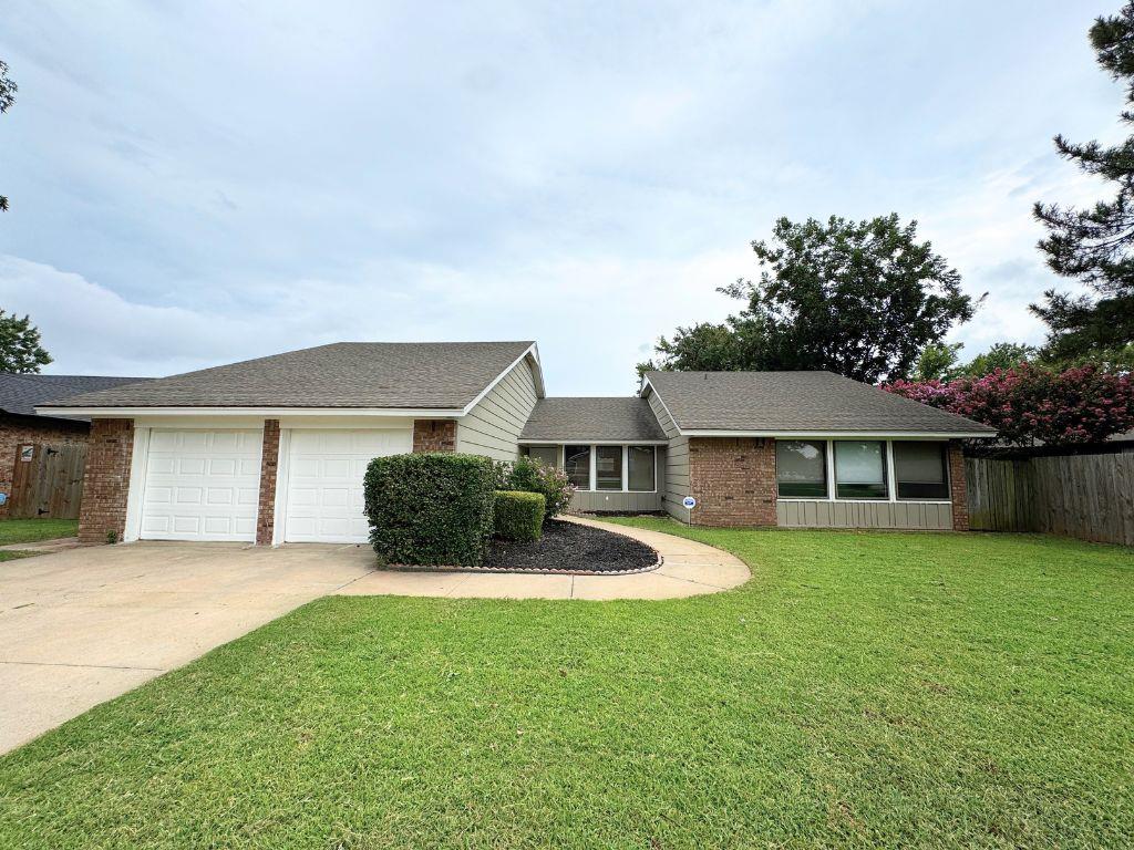2228 S Whitbourne Place Property Photo 2