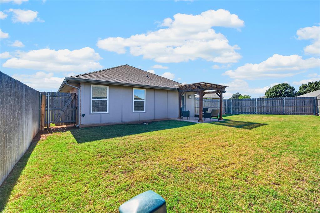 11437 Sw 12th Street Property Photo 22