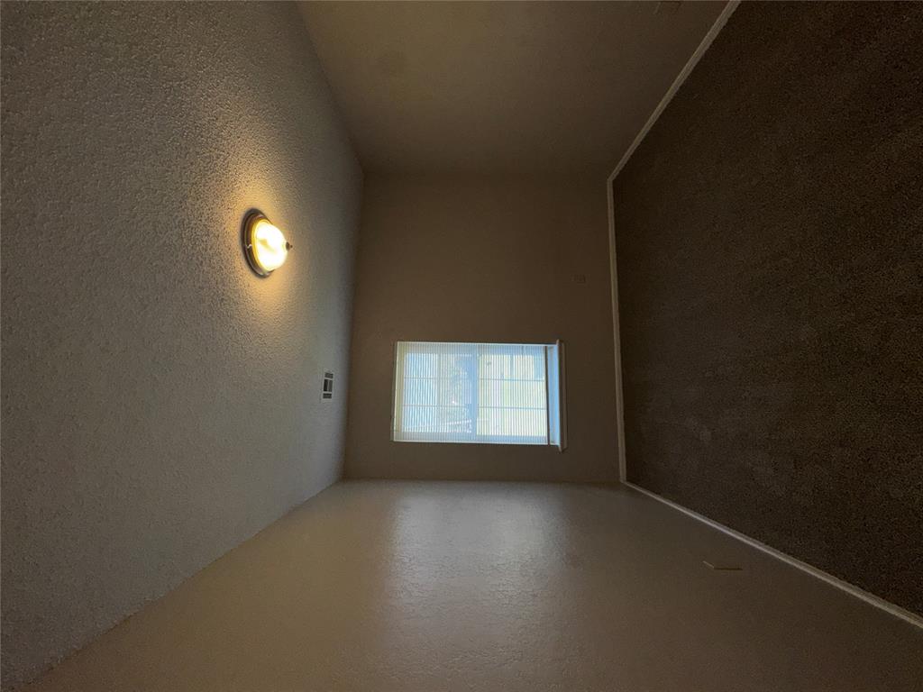 5904 Se 8th Street Property Photo 7
