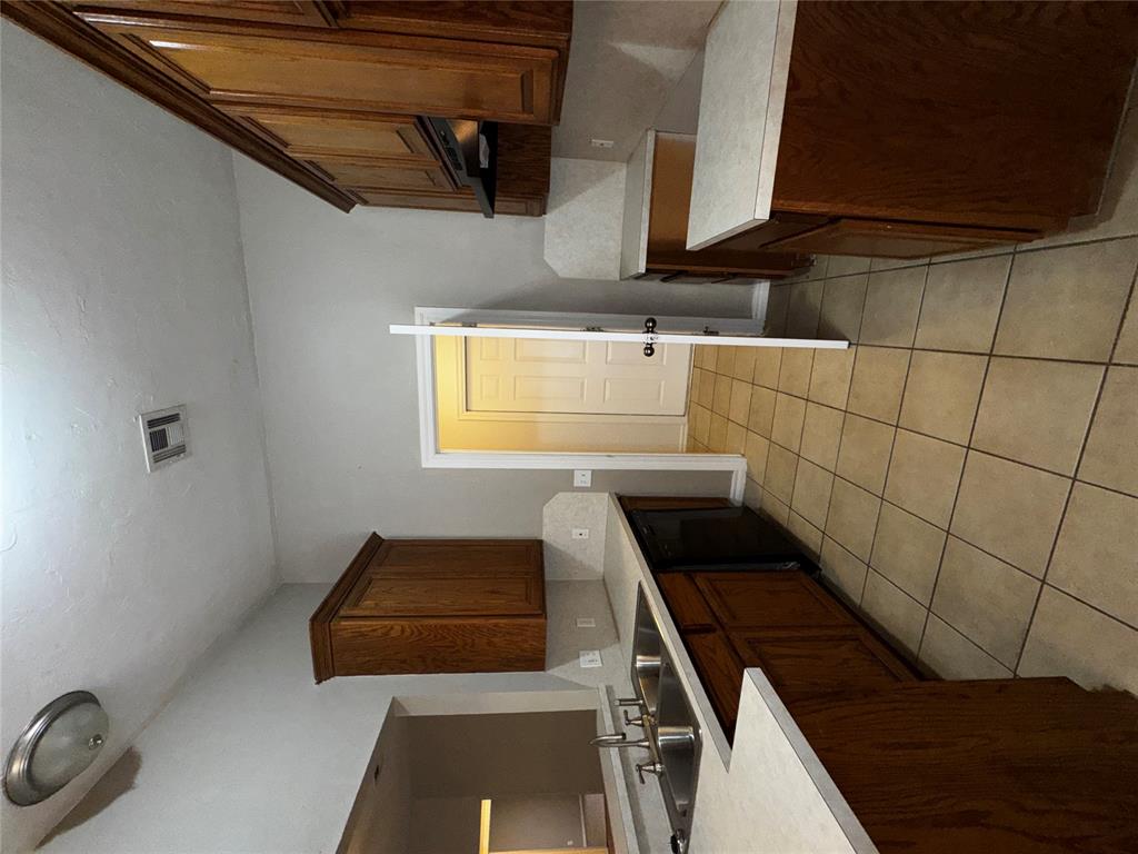 5328 Republic Drive Property Photo 6