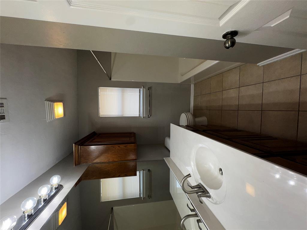 5328 Republic Drive Property Photo 12