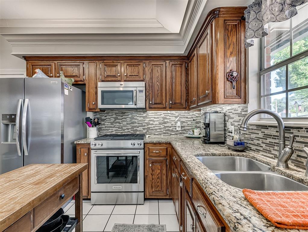 4108 Eaton Place Property Photo 23