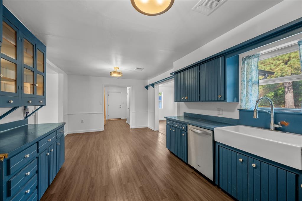208 S Glendale Road Property Photo 11
