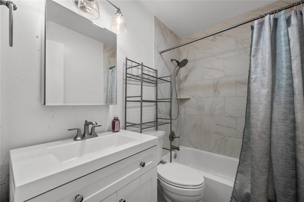 208 S Glendale Road Property Photo 18