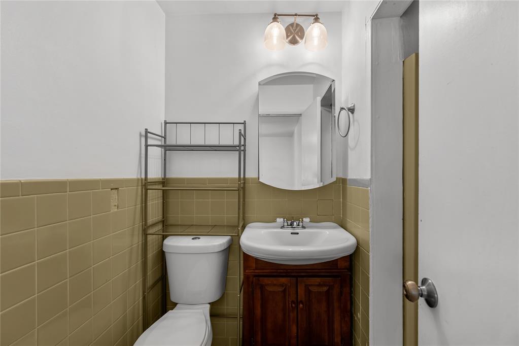 208 S Glendale Road Property Photo 21