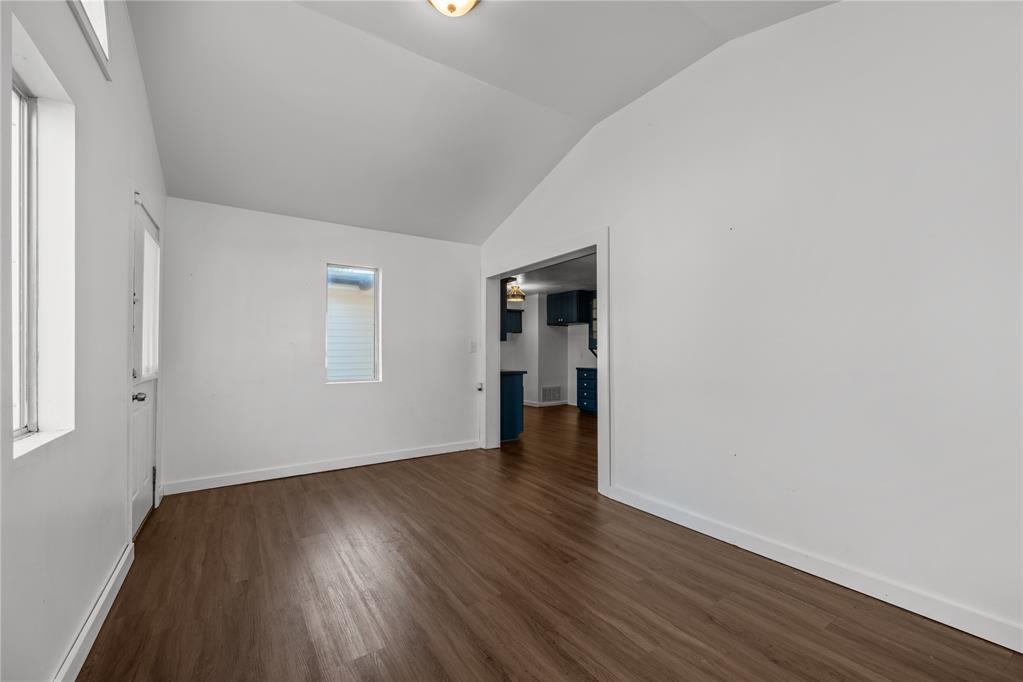 208 S Glendale Road Property Photo 27