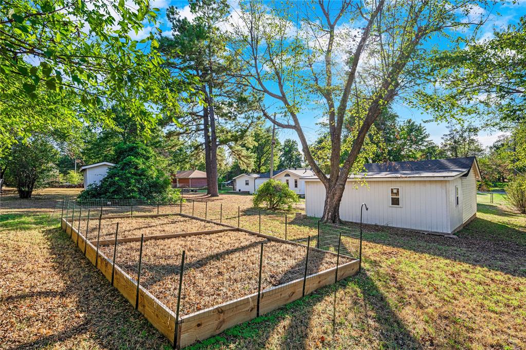 208 S Glendale Road Property Photo 34