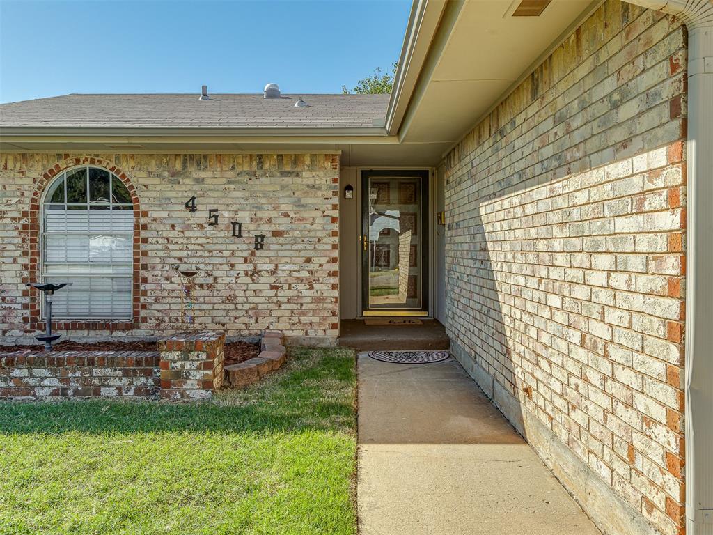 4508 Se 37th Street Property Photo 2