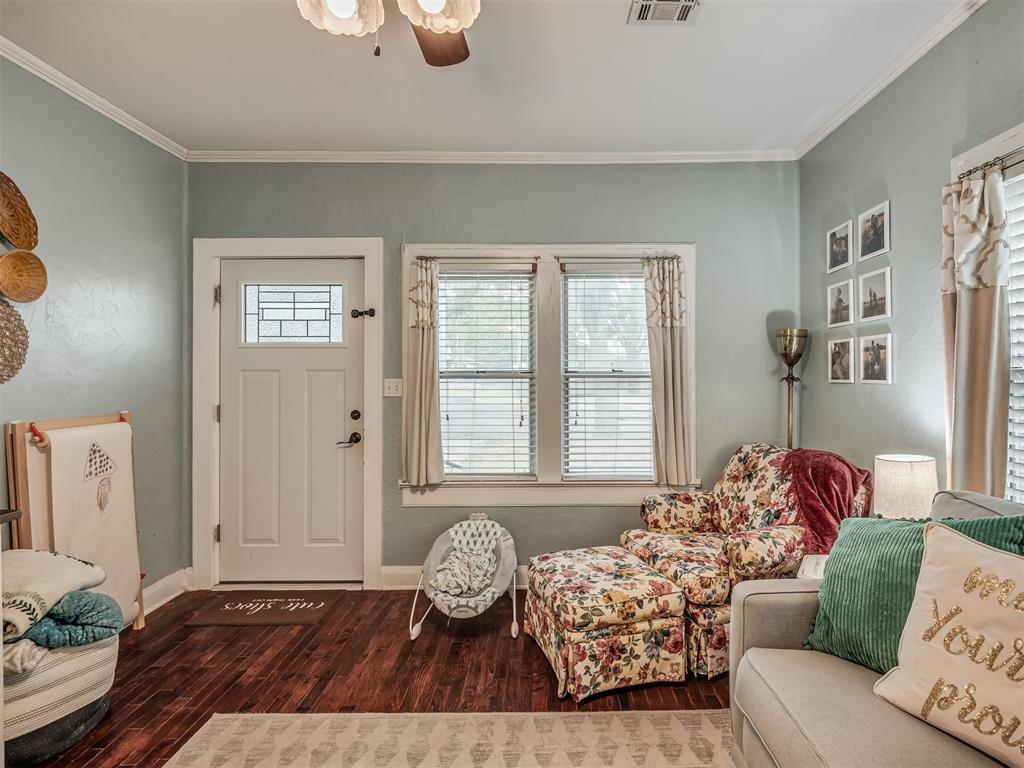 114 W Georgia Street Property Photo 3