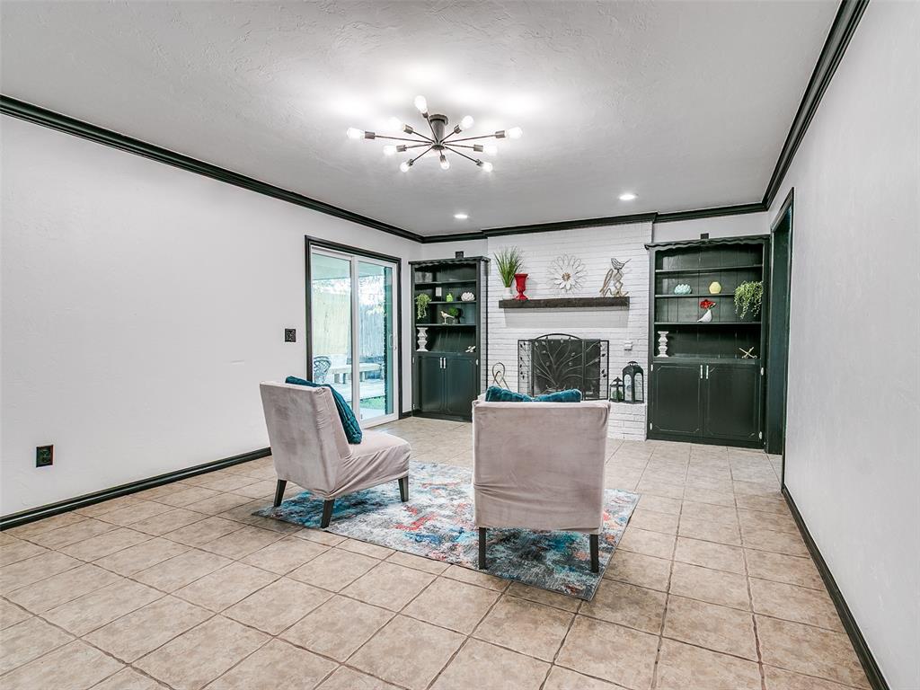 5912 Nw 83rd Street Property Photo 5