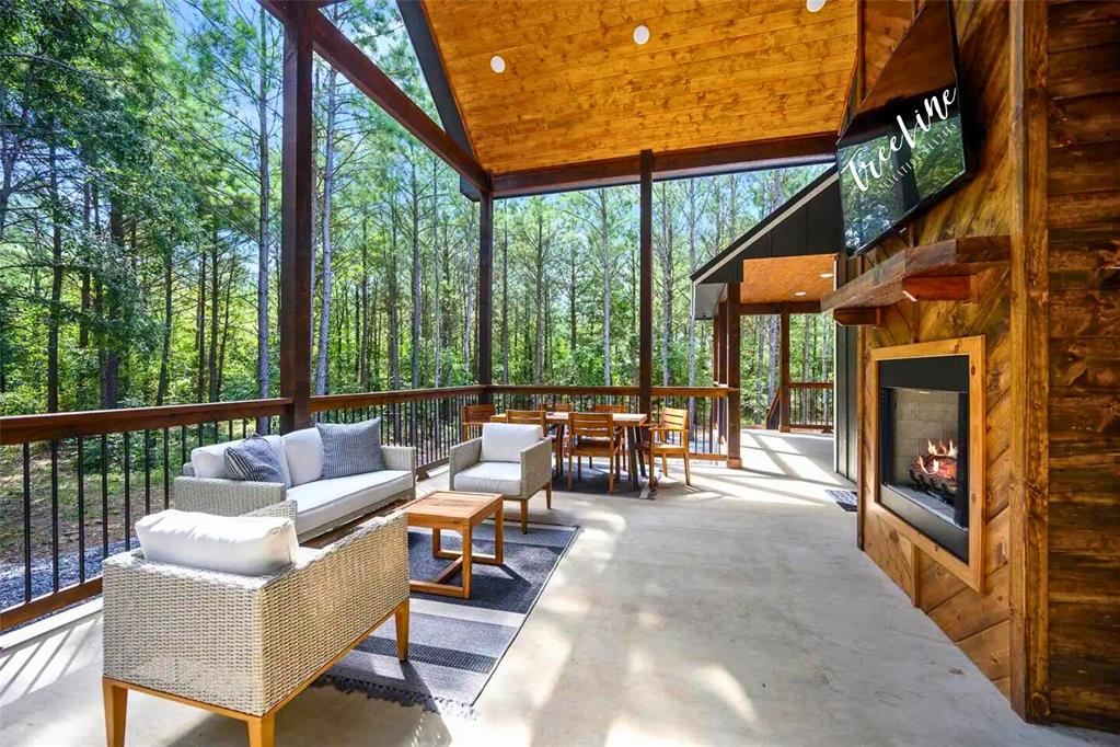 198 Bear Cedar Trail Property Photo 19