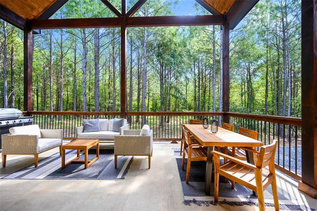 198 Bear Cedar Trail Property Photo 20
