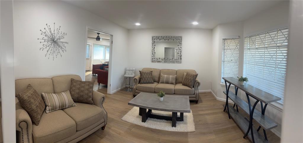 400 Wildewood Terrace Property Photo 3
