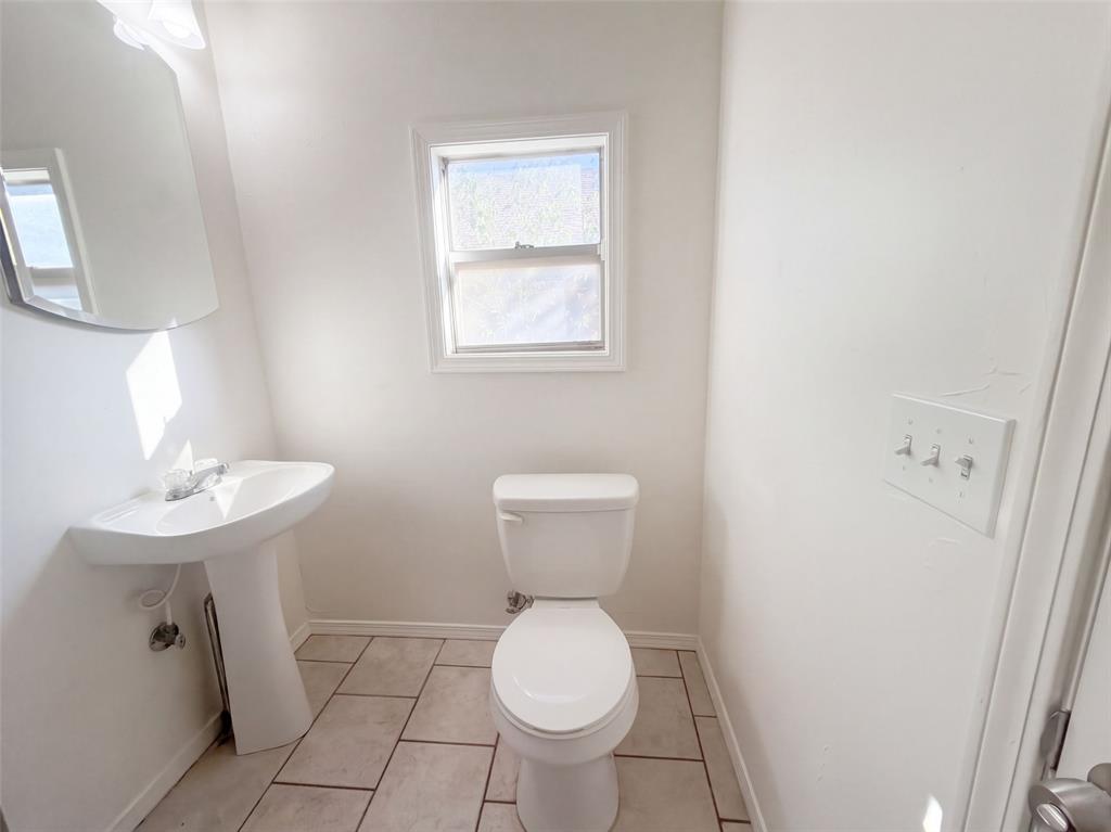 921 N 6th Street Property Photo 24