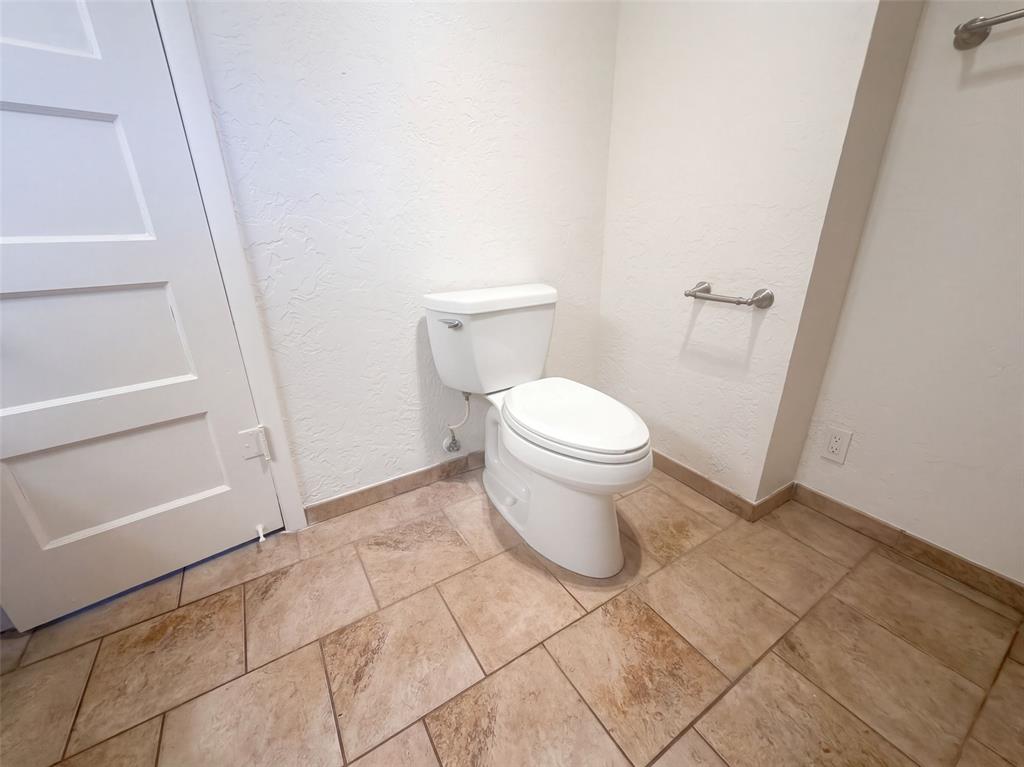 921 N 6th Street Property Photo 28