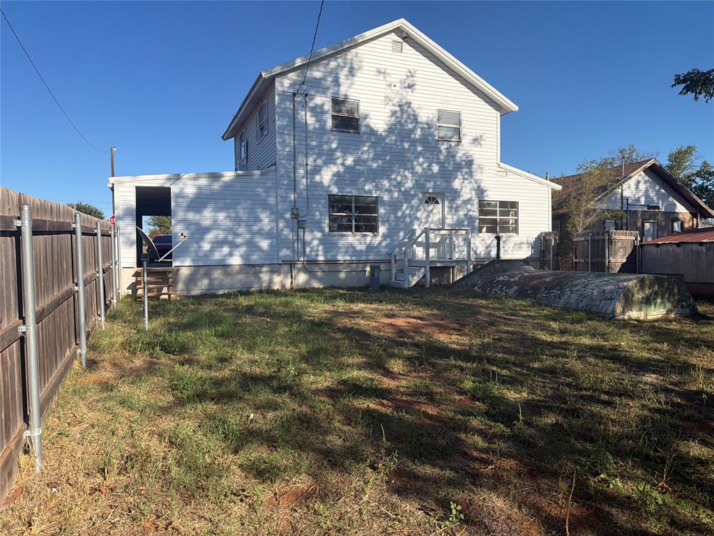 921 N 6th Street Property Photo 32